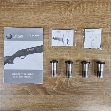 FUSIL SEMI-AUTOMATIQUE HATSAN ESCORT PS SYNTHÉTIQUE - DROITIER