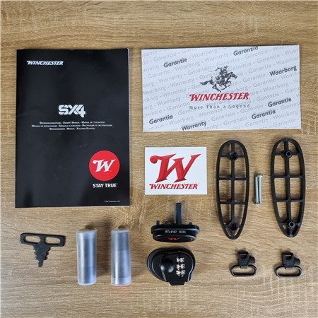 FUSIL SEMI-AUTOMATIQUE WINCHESTER SX4 FIELD 12M