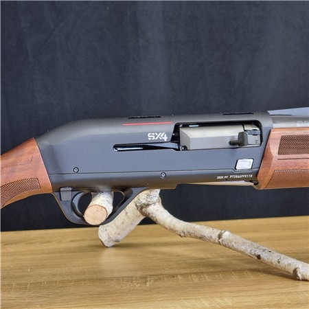 FUSIL SEMI-AUTOMATIQUE WINCHESTER SX4 FIELD 12M