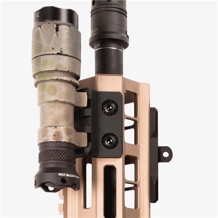 RAIL MAGPUL 3 SLOTS DÉCALÉ M-LOK ALUMINIUM